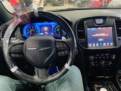 کرایسلەر 300